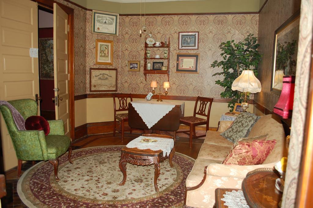 Schuster Mansion Bed & Breakfast Milwaukee Bilik gambar