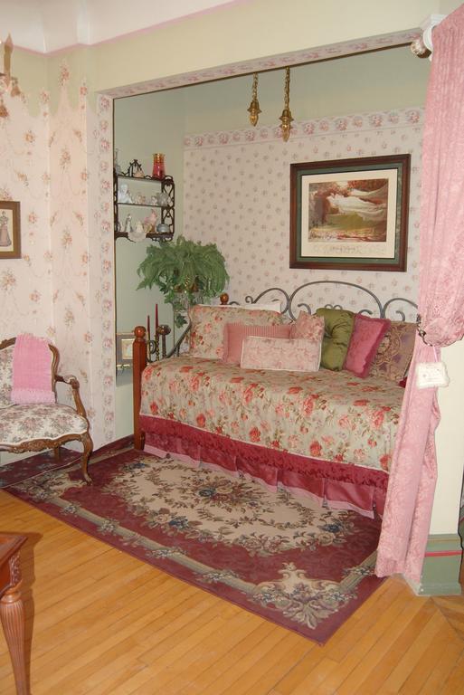 Schuster Mansion Bed & Breakfast Milwaukee Bilik gambar