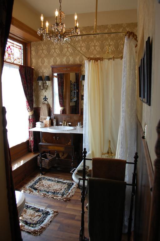 Schuster Mansion Bed & Breakfast Milwaukee Bilik gambar